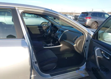 2013 Nissan Altima 2.5 Sv z USA, uszkodzony, nr VIN 1N4AL3AP3DC207758